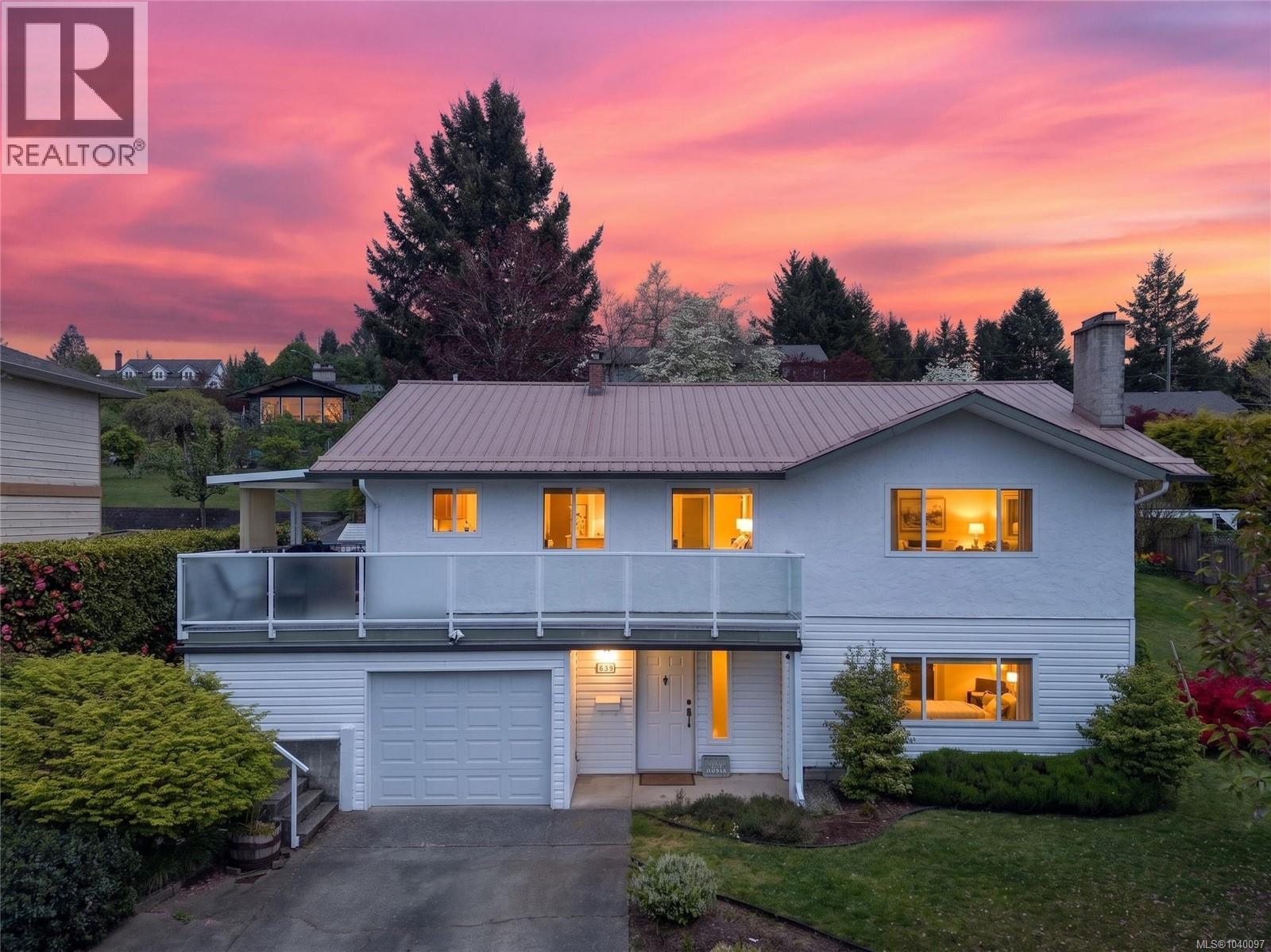 680 View Ave - 75