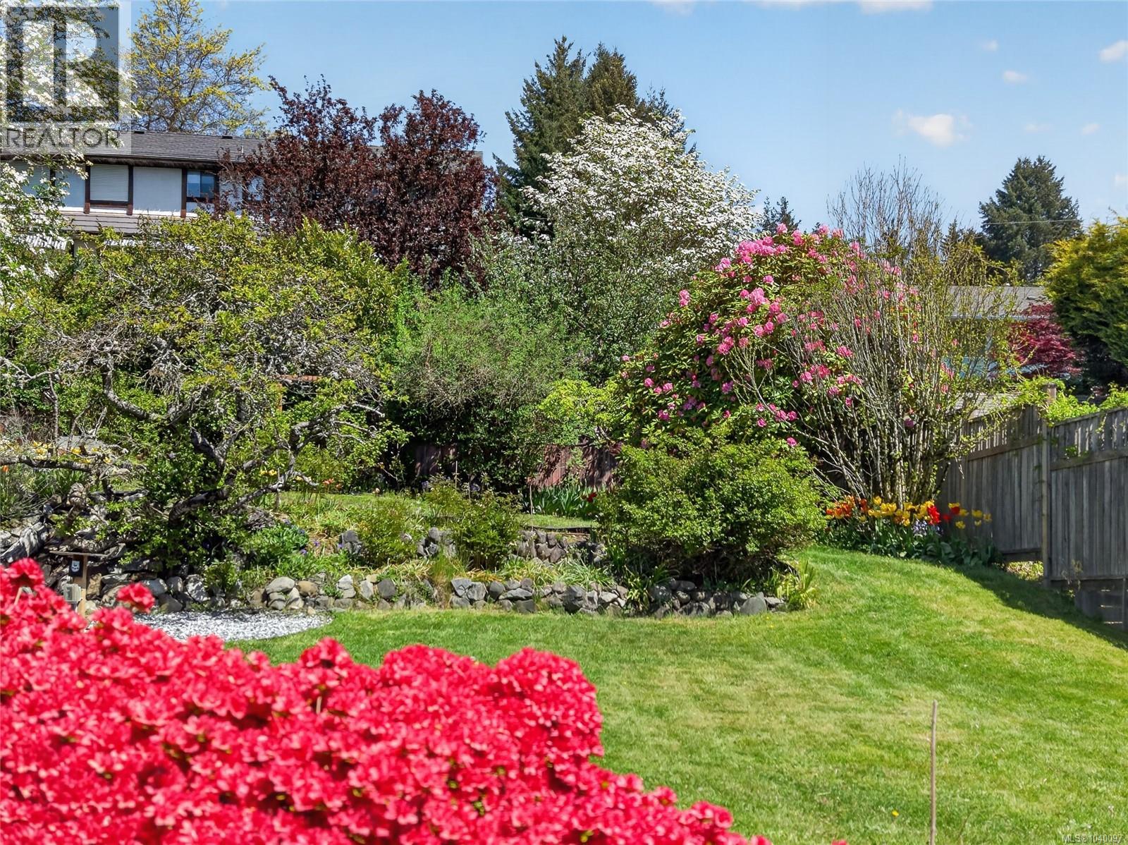 680 View Ave - 62