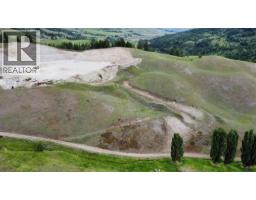 5988 3 Highway, Bridesville, BC V0H1Y0 Photo 17