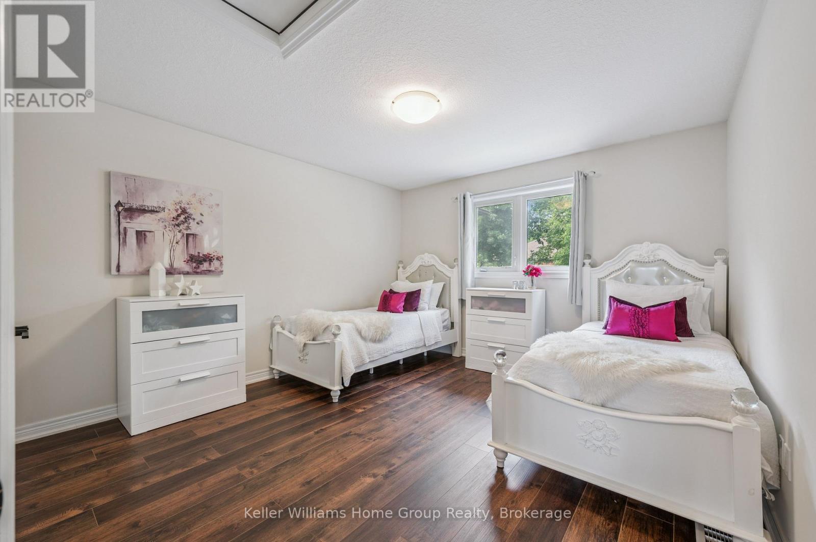 #12 254 GOSLING GARDENS - 17