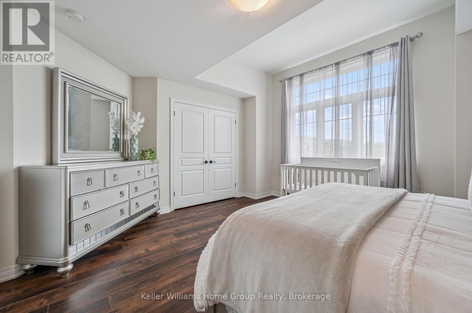 #12 254 GOSLING GARDENS - 19