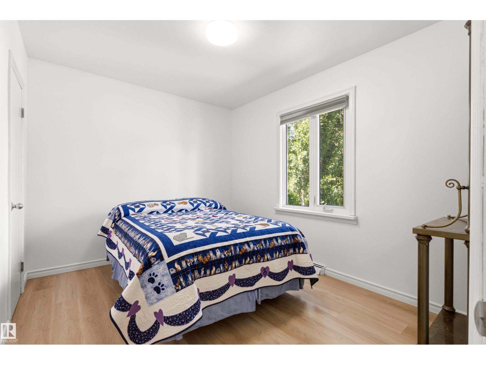 8708 89 AV NW — photo 15