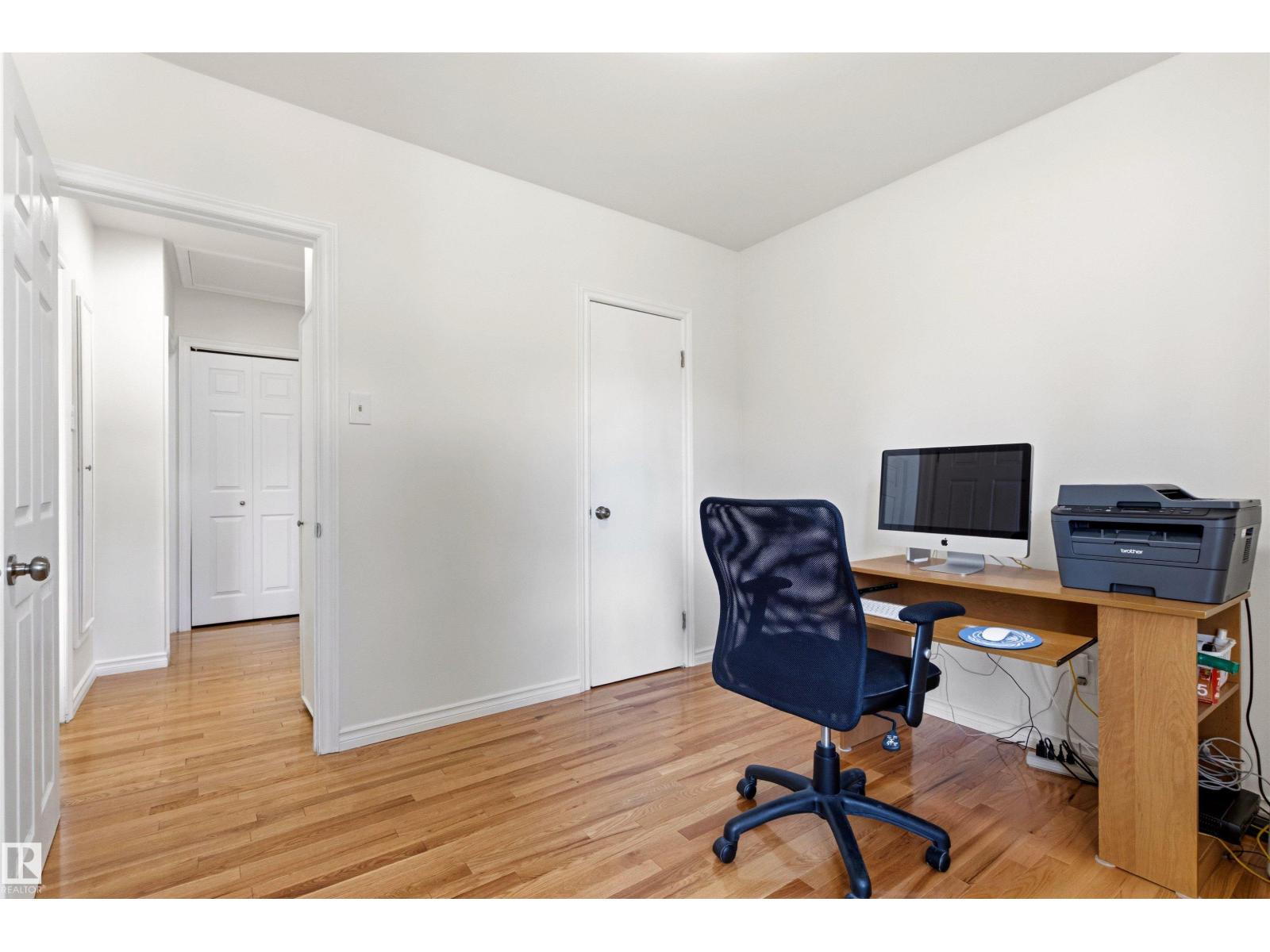 8708 89 AV NW — photo 24