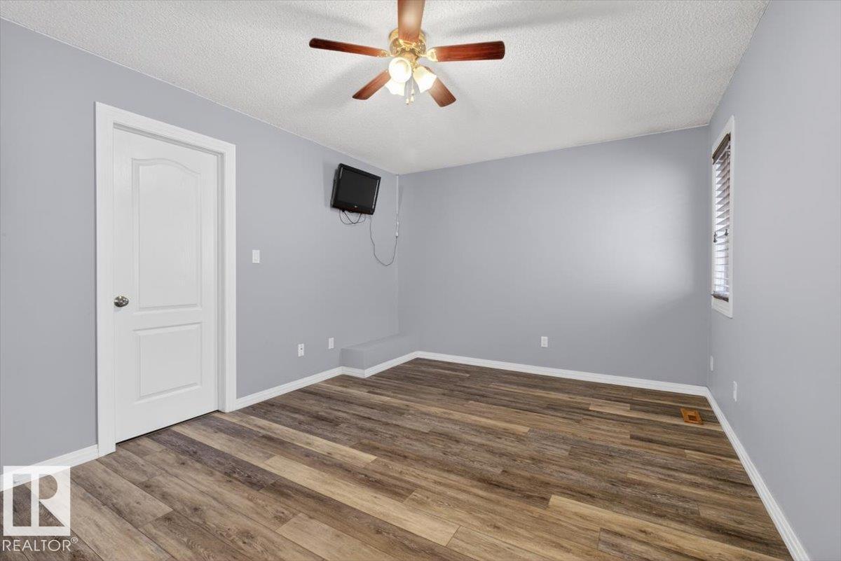 946 JORDAN CR NW — photo 35