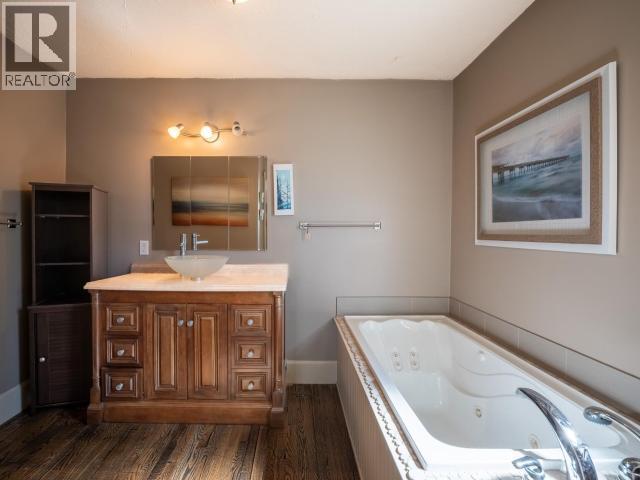 9904 VIEW ROAD - 15