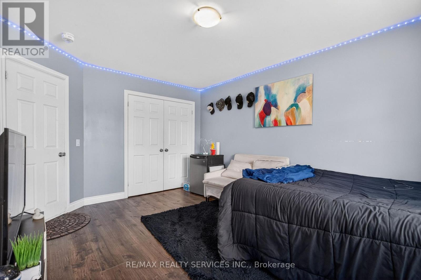 26 TRENT AVENUE - 20