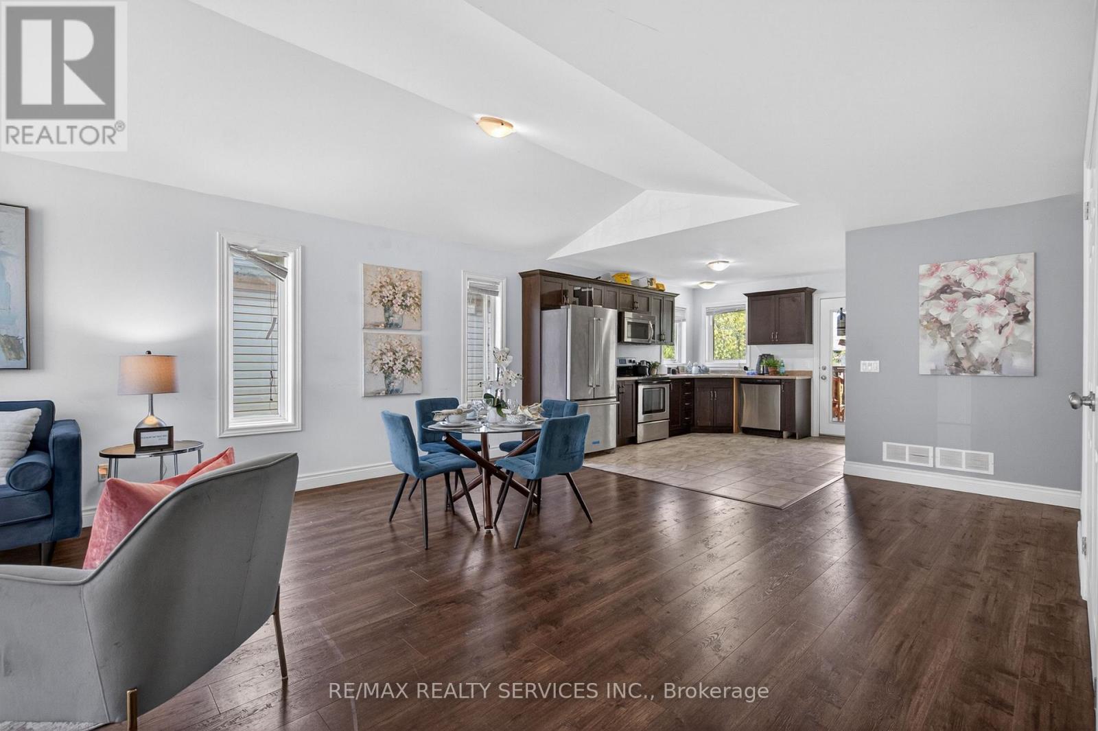 26 TRENT AVENUE - 6