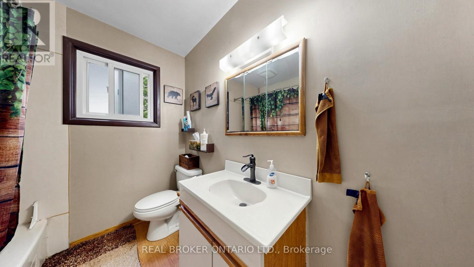 13958 TRAFALGAR ROAD - 14