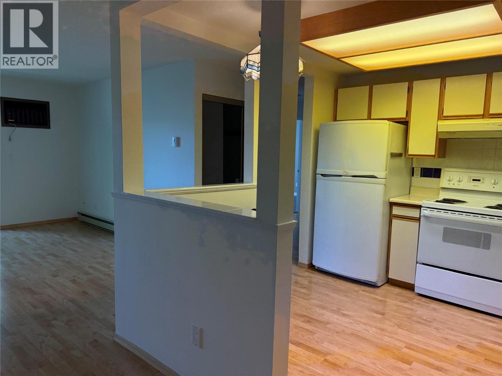 #208 255 McIntosh Road - 5