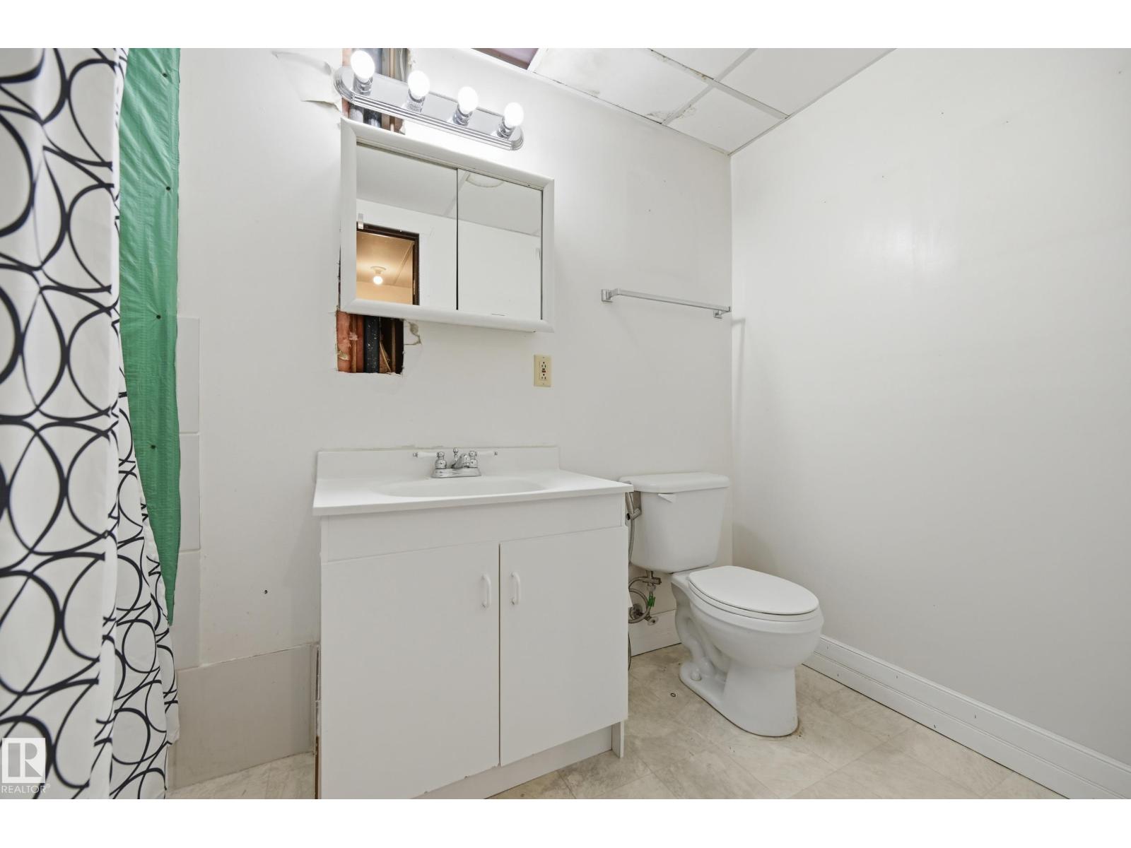 2169 78 ST NW — photo 33
