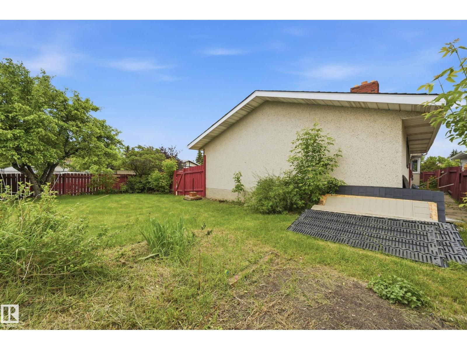 2169 78 ST NW — photo 46