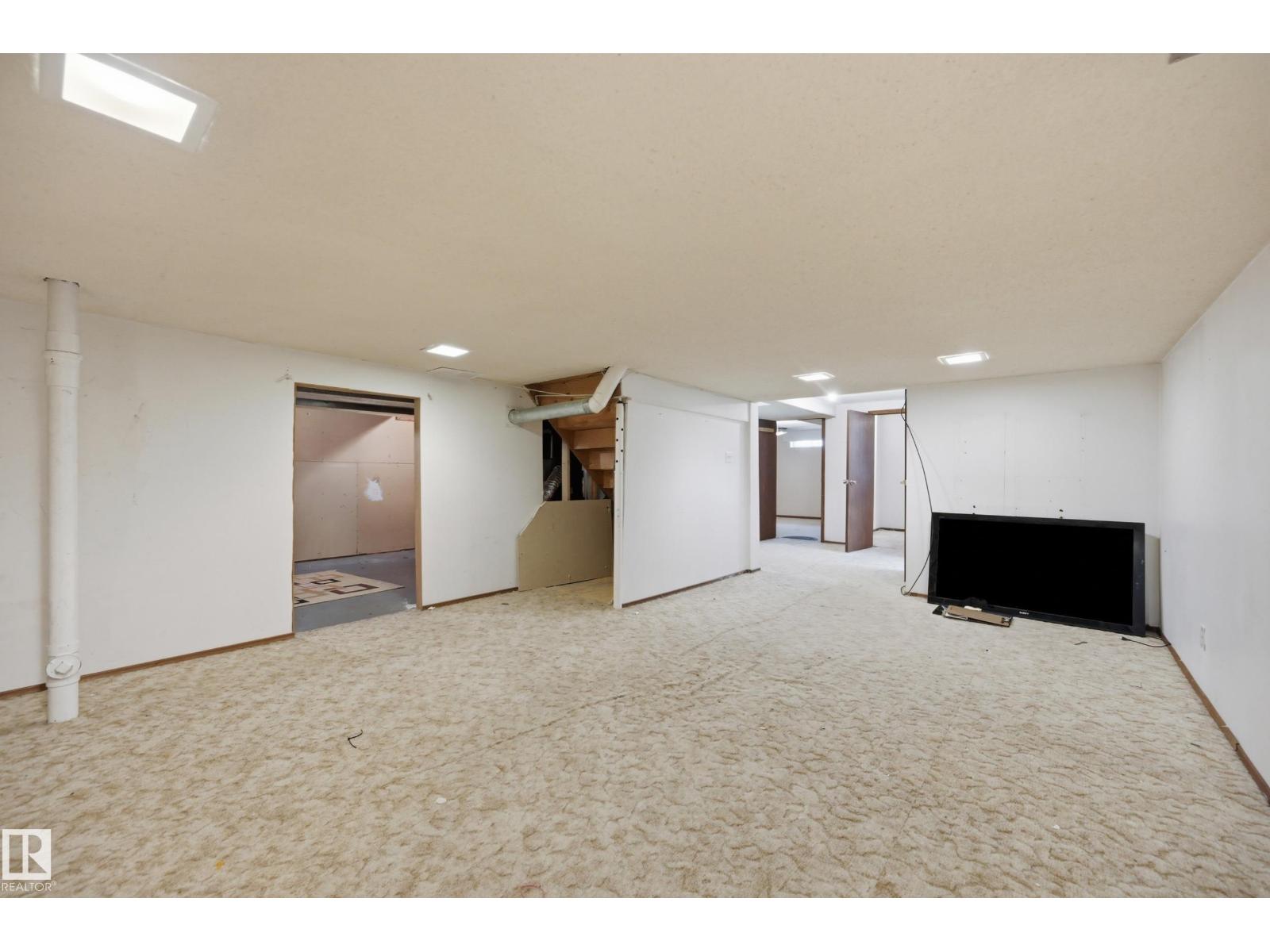 2169 78 ST NW — photo 40