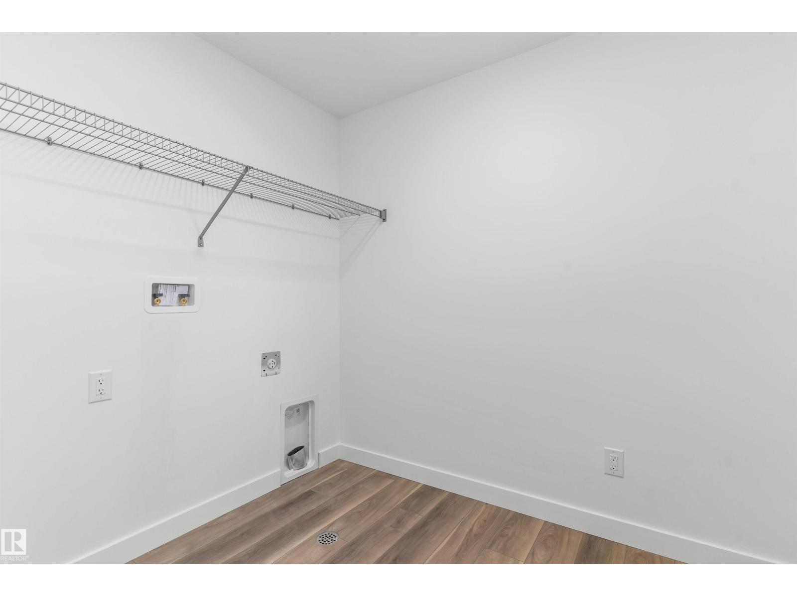 1060 CRISTALL CR SW - 30