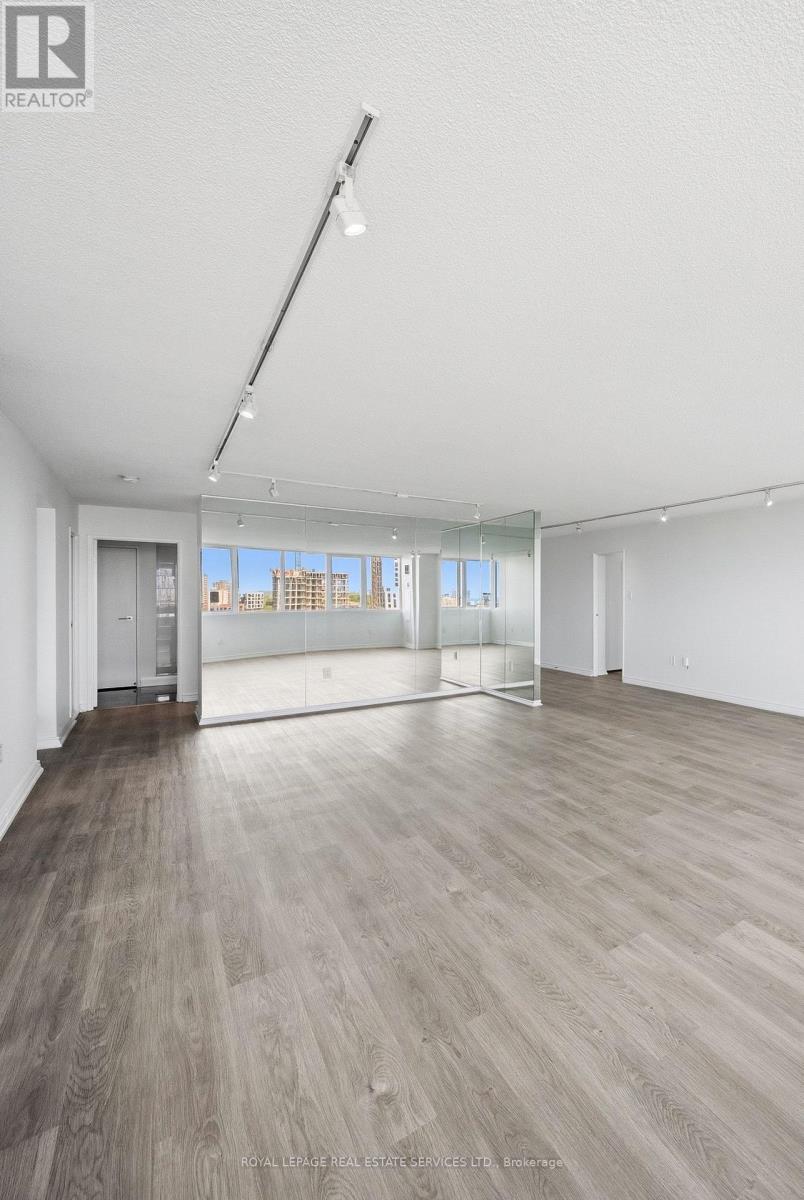 #14C 256 JARVIS STREET - 17
