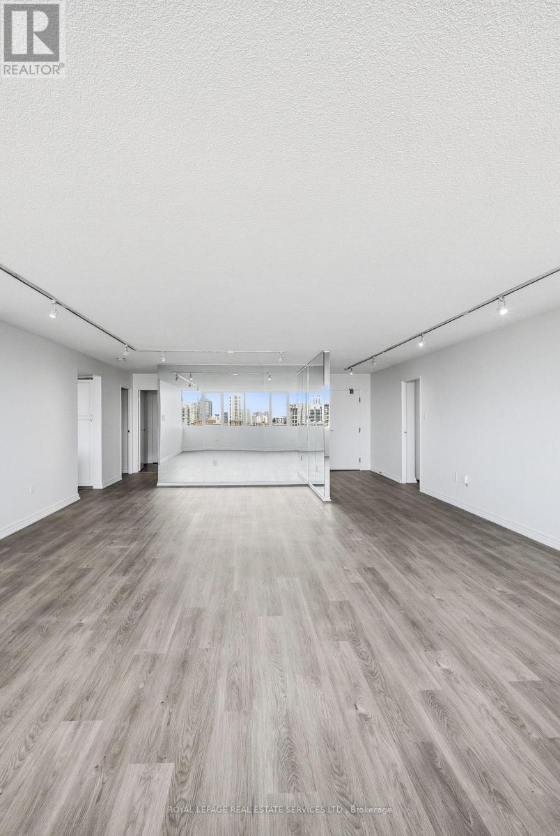 #14C 256 JARVIS STREET - 18