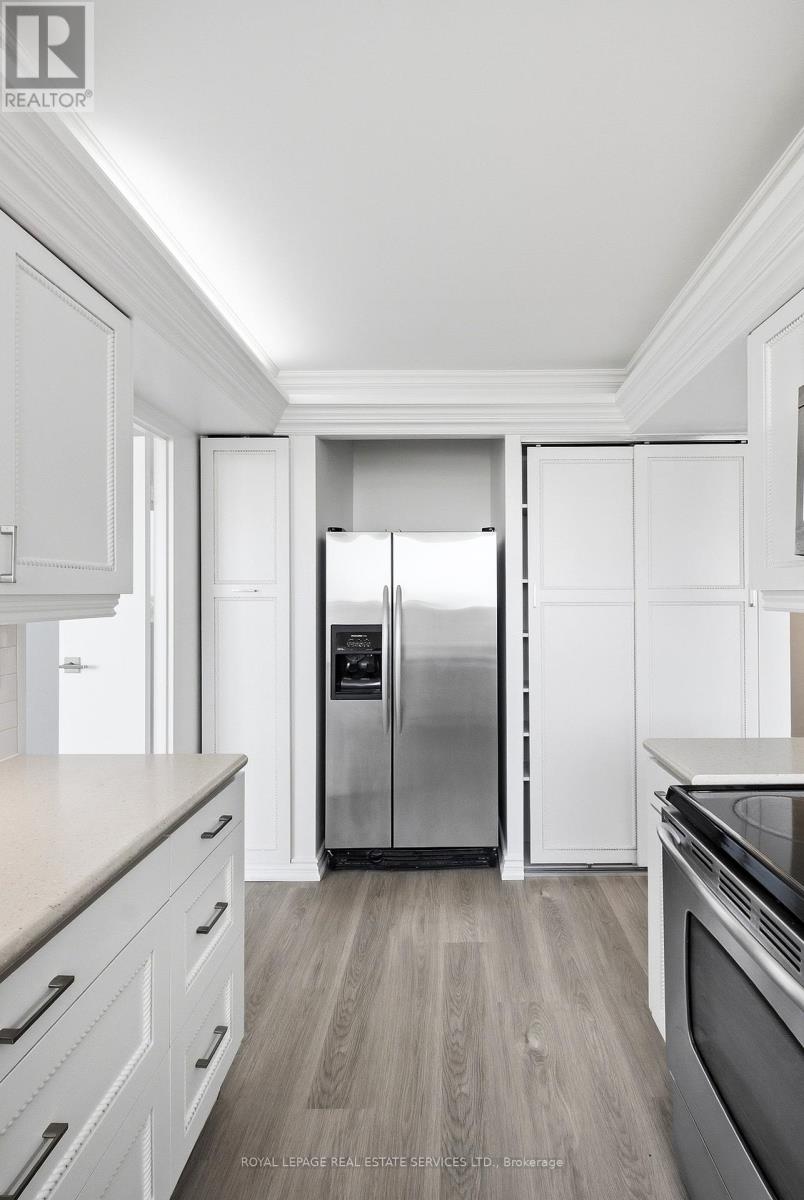 #14C 256 JARVIS STREET - 24