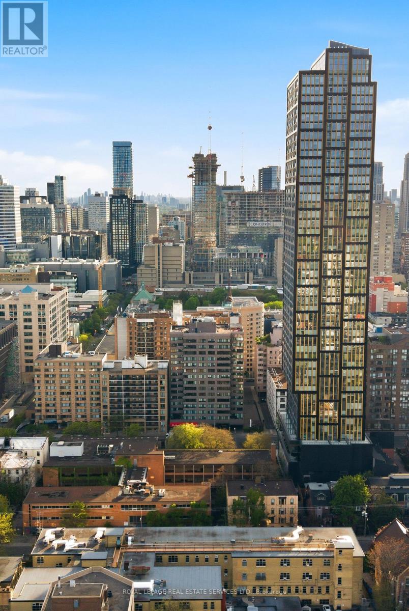 #14C 256 JARVIS STREET - 38