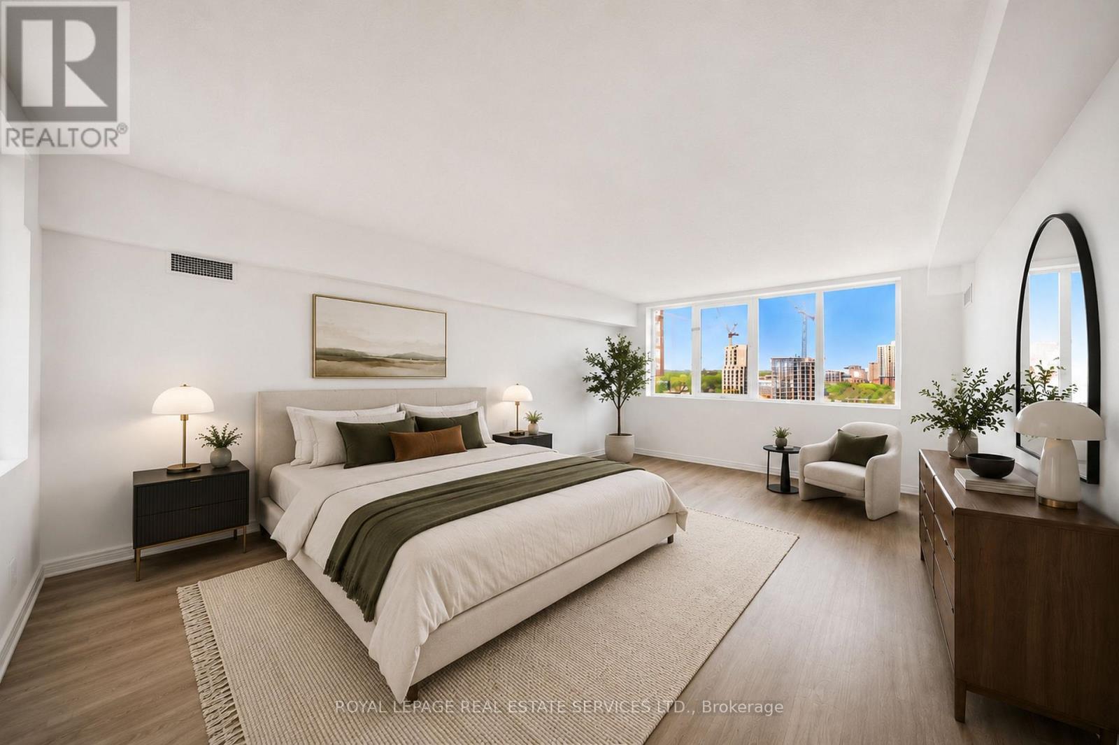 #14C 256 JARVIS STREET - 5