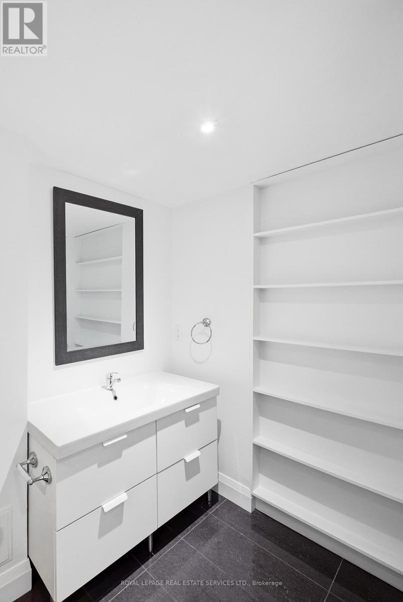 #14C 256 JARVIS STREET - 6