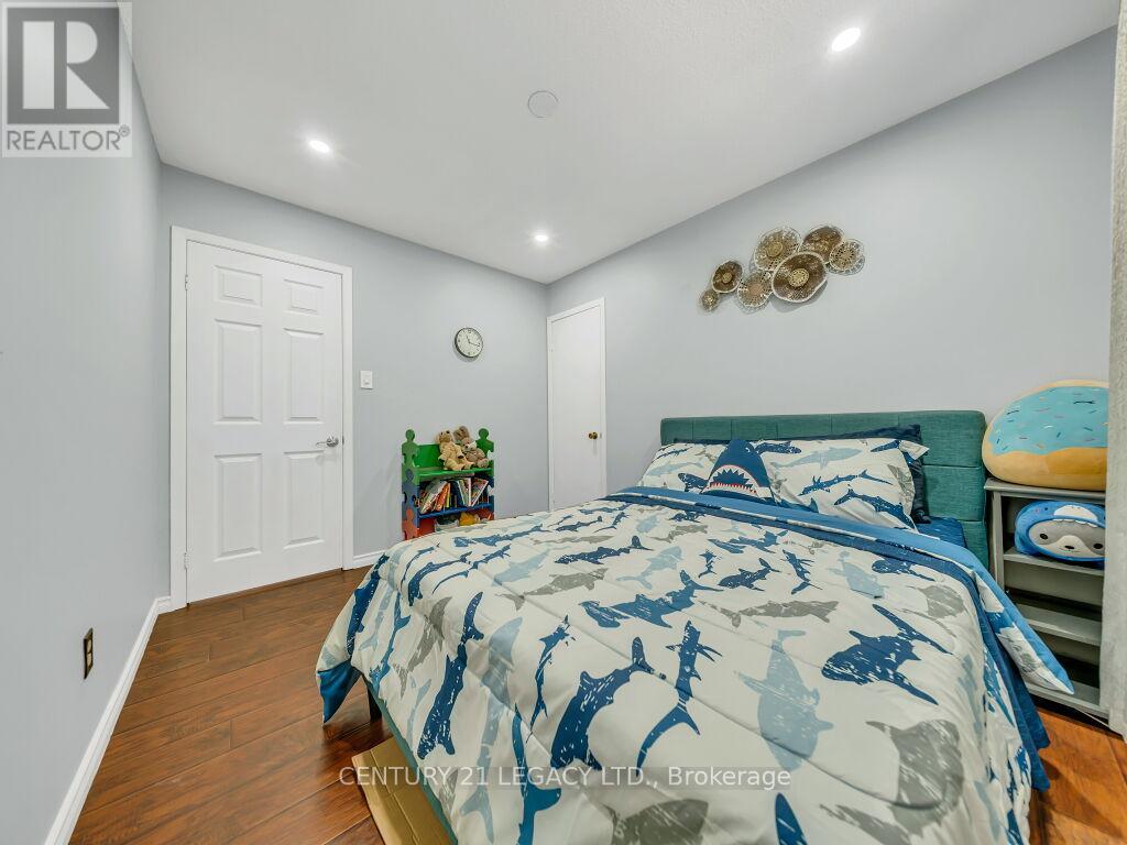 957 FRANCIS ROAD - 19