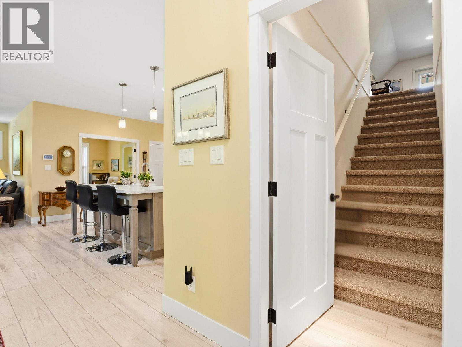 795 MADISON PLACE, Gibsons
