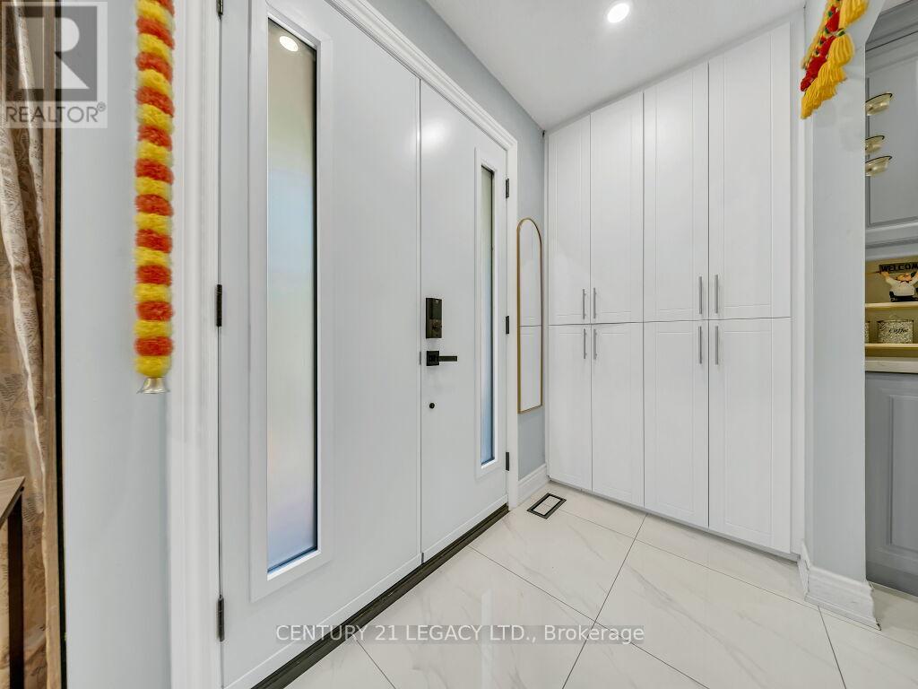 957 FRANCIS ROAD - 5