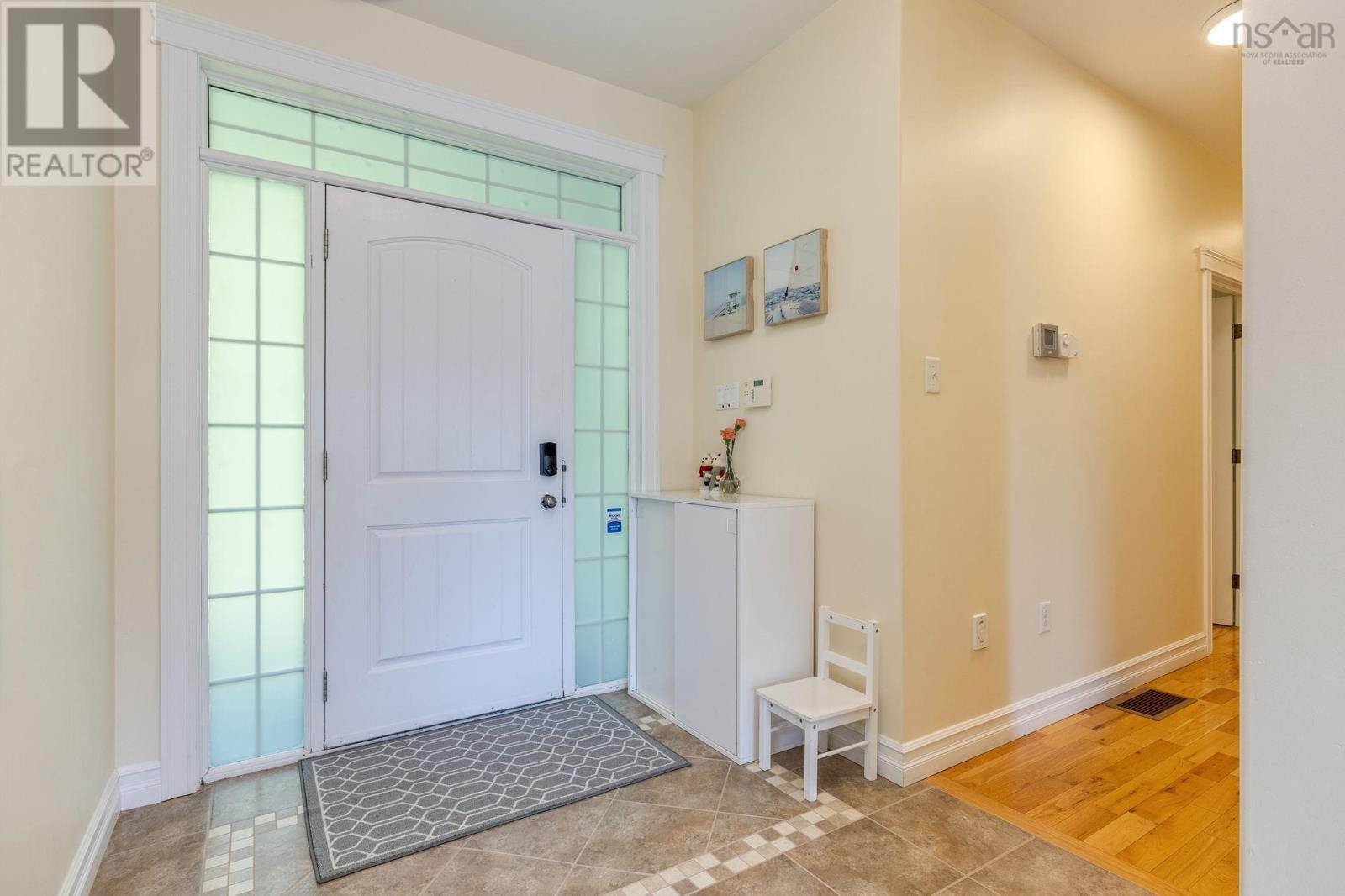 293 Aberdeen Drive - 5