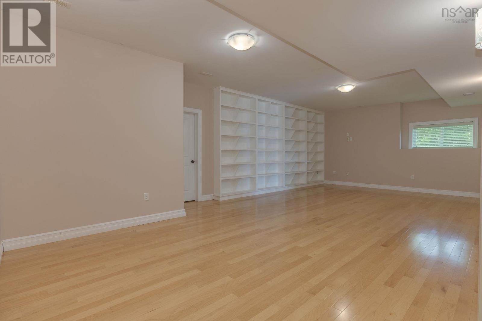 293 Aberdeen Drive - 38