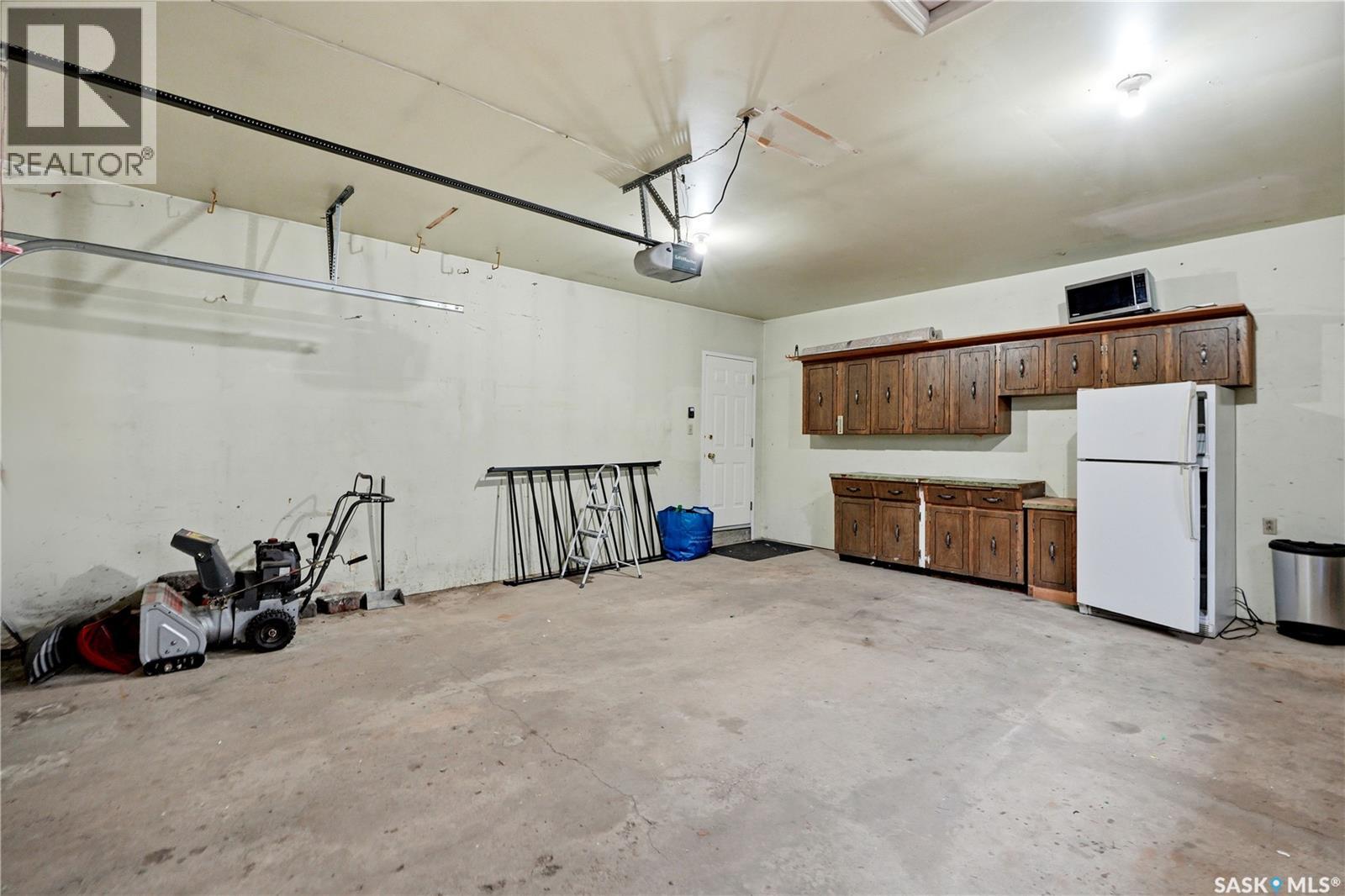 314 Anderson CRESCENT — photo 63