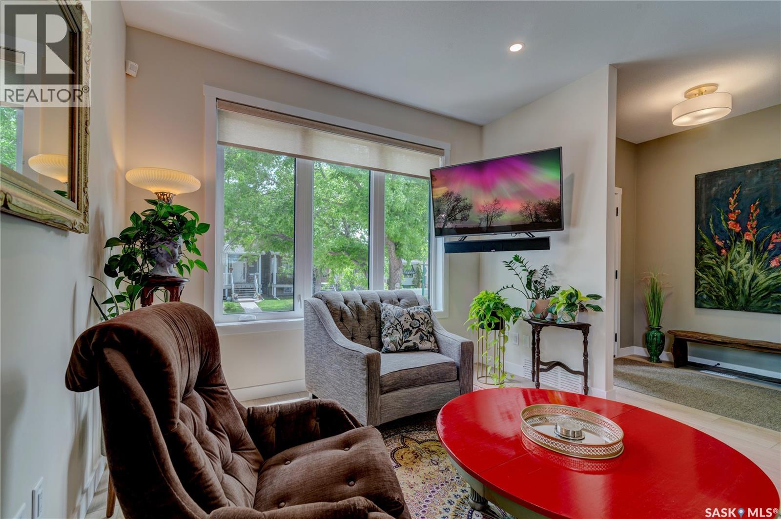 3022 Montague STREET — photo 8