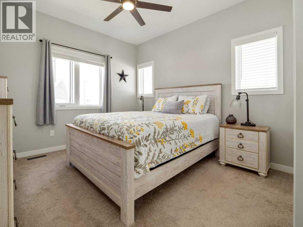 #4 322 Northlander Bend W - 21