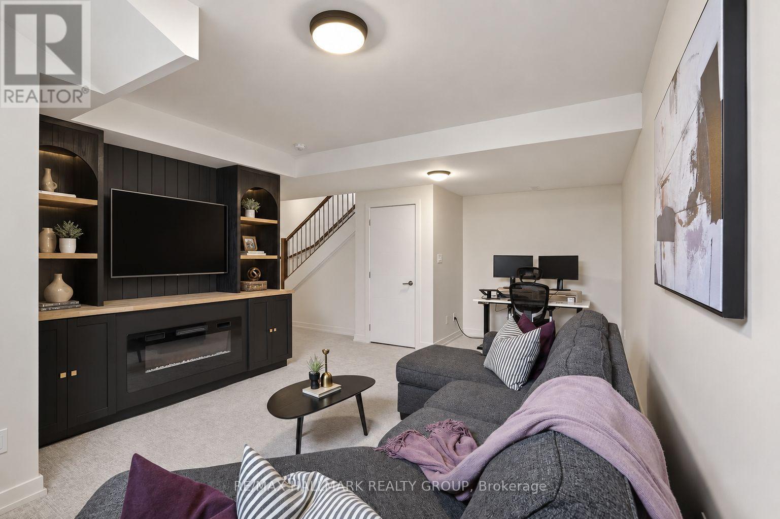 3 Bed, 3 Bath House for Sale in Ottawa – 2D RAILWAY STREET, Ottawa – MLS# X13429306 - Image 37