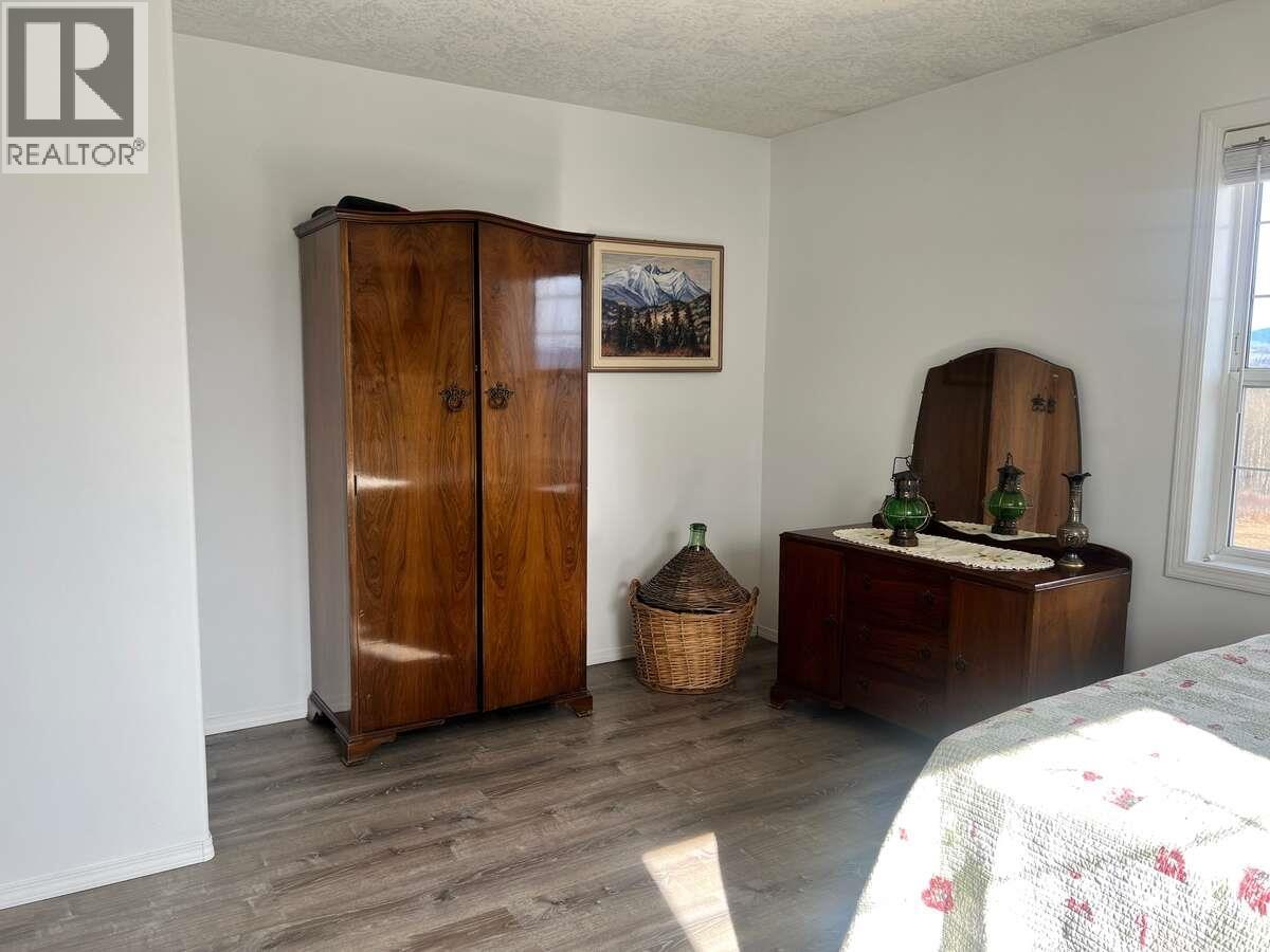 2654 STENSET ROAD - 22