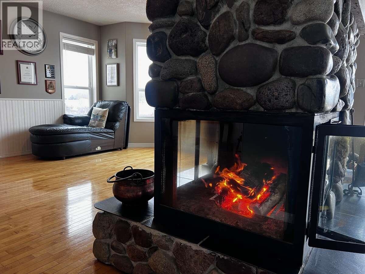 2654 STENSET ROAD - 8