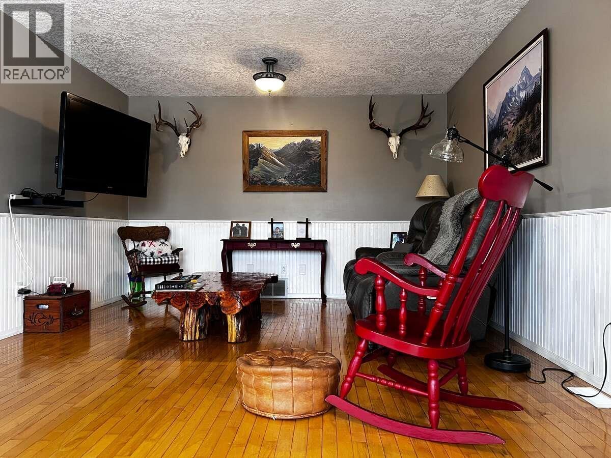 2654 STENSET ROAD - 9