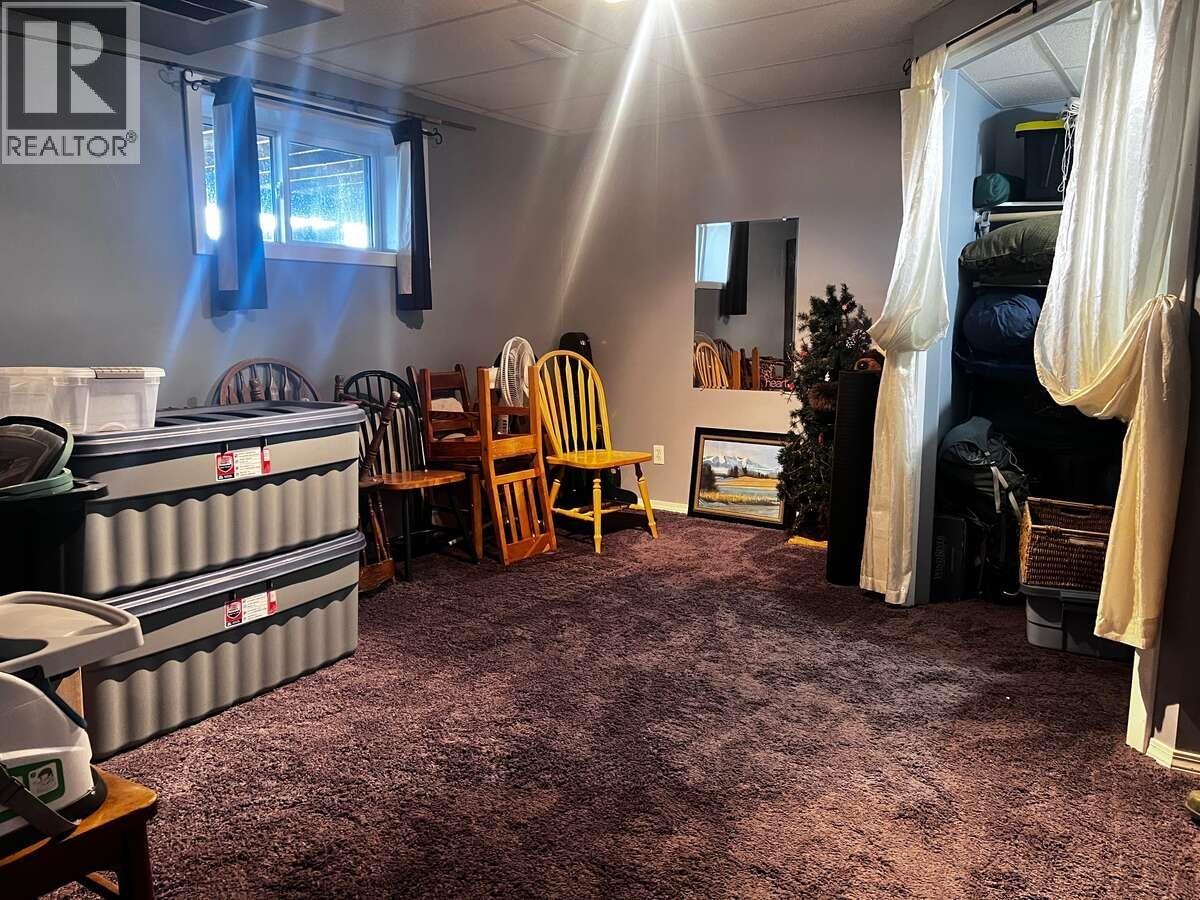 2654 STENSET ROAD - 23