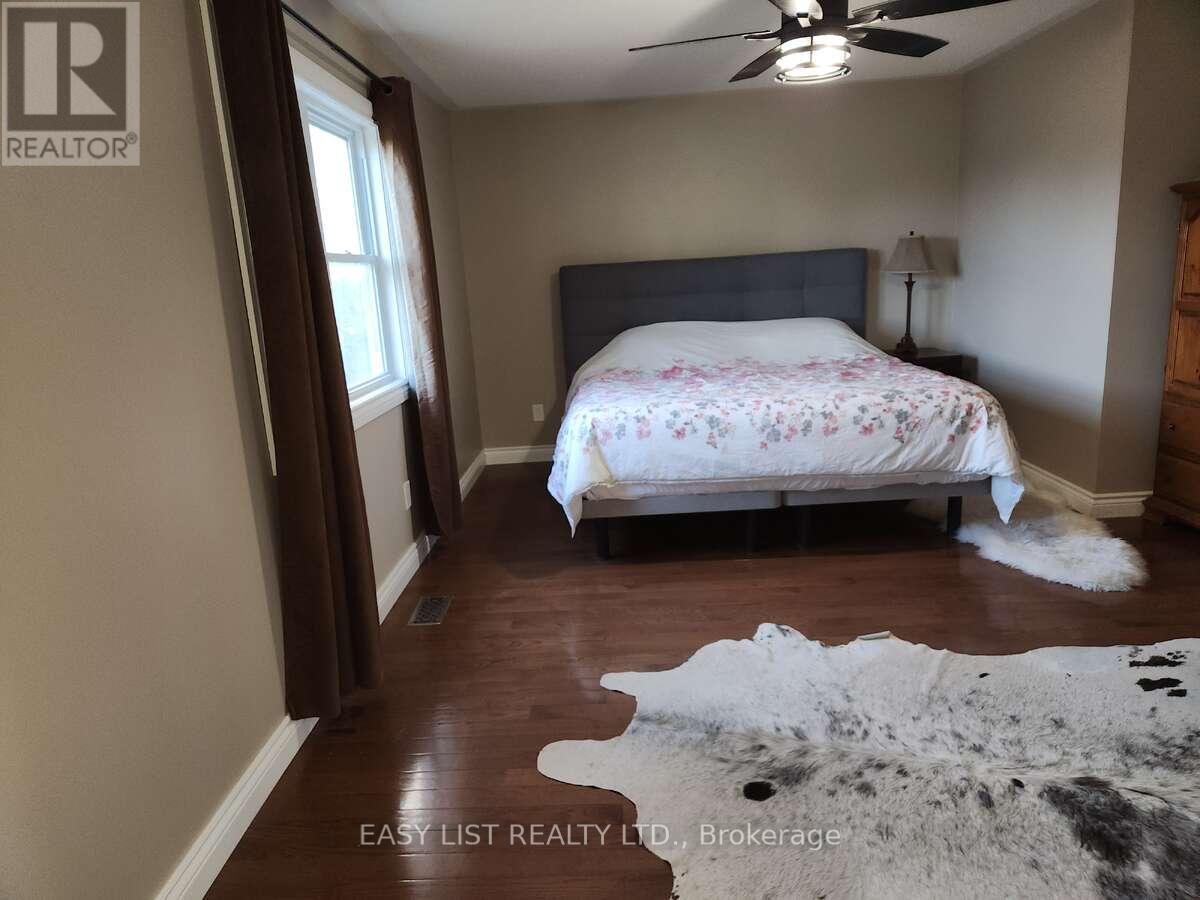 222 SPRUCEWOOD CRESCENT - 16