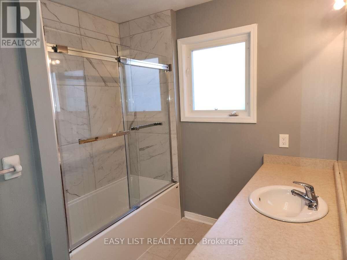 222 SPRUCEWOOD CRESCENT - 24