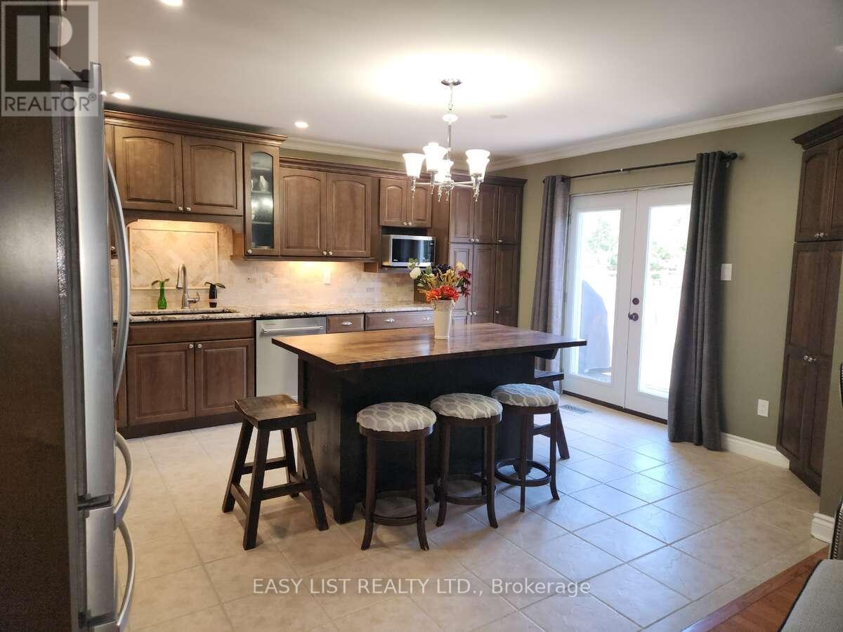 222 SPRUCEWOOD CRESCENT - 5