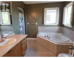 222 Sprucewood Crescent, Clarington, ON L1C5H3 Photo 17