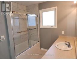 222 Sprucewood Crescent, Clarington, ON L1C5H3 Photo 24