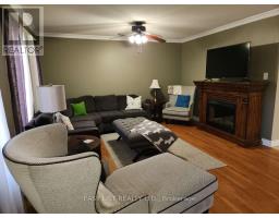 222 Sprucewood Crescent, Clarington, ON L1C5H3 Photo 9