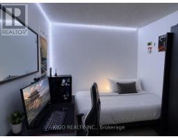 2108 - 11 Lee Centre Drive, Toronto, ON M1H3J5 Photo 9