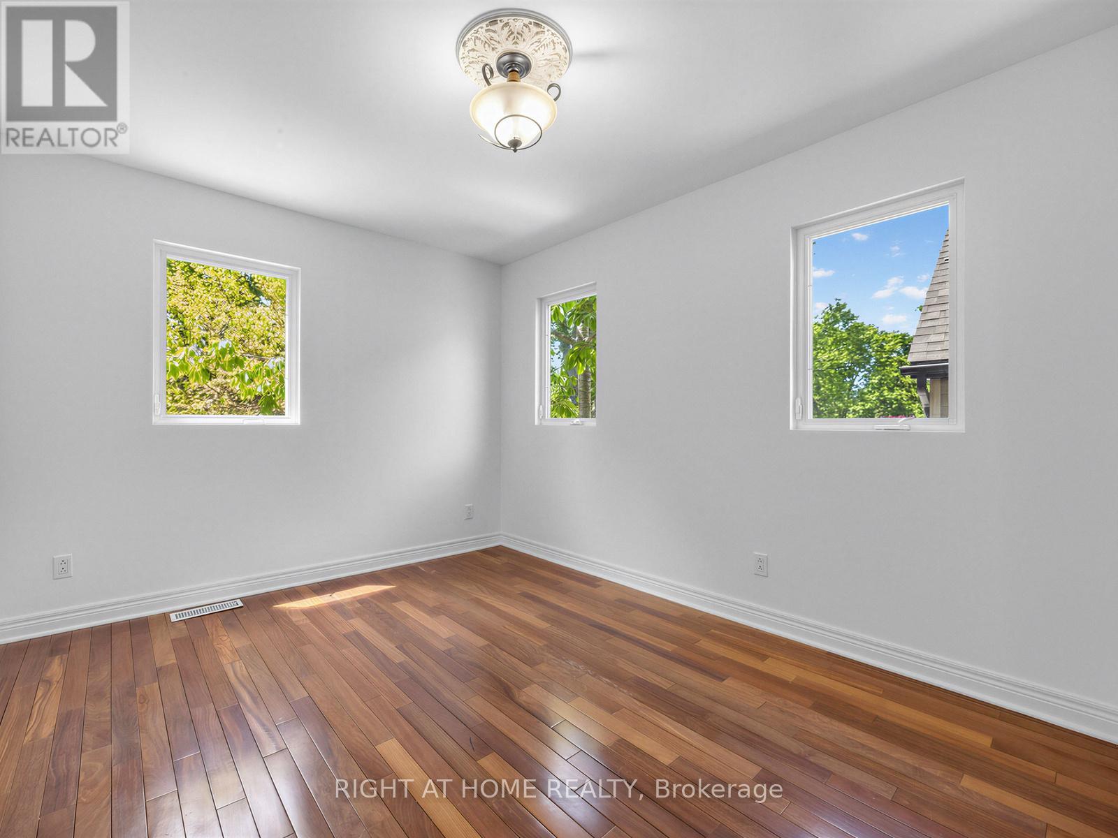 20 KILDONAN DRIVE - 20