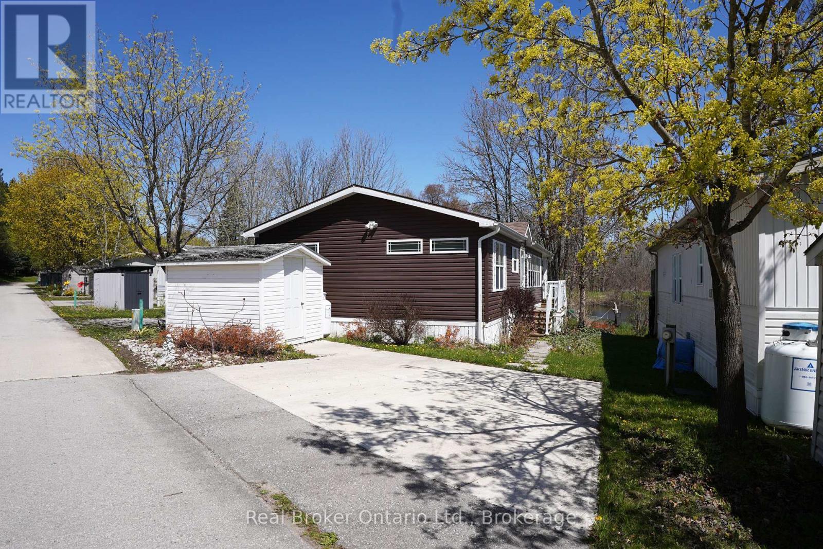 #M24 13 SOUTHLINE AVENUE - 29