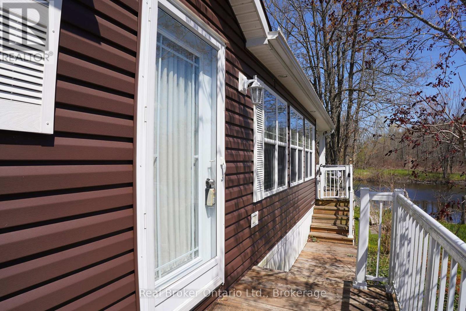 #M24 13 SOUTHLINE AVENUE - 31