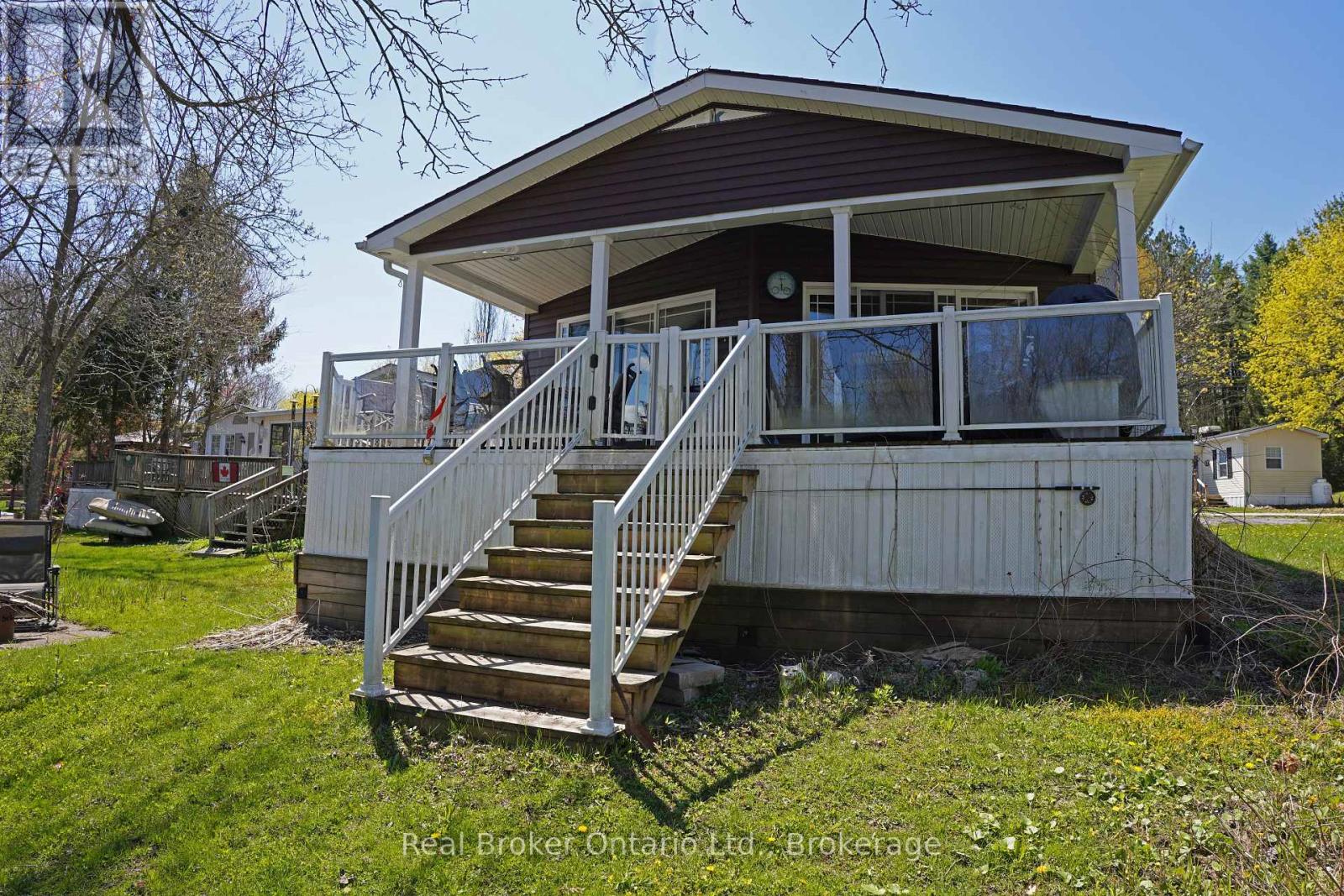 #M24 13 SOUTHLINE AVENUE - 33