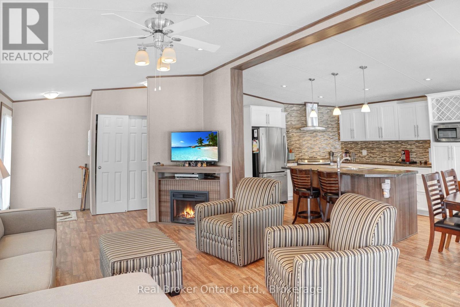 #M24 13 SOUTHLINE AVENUE - 9