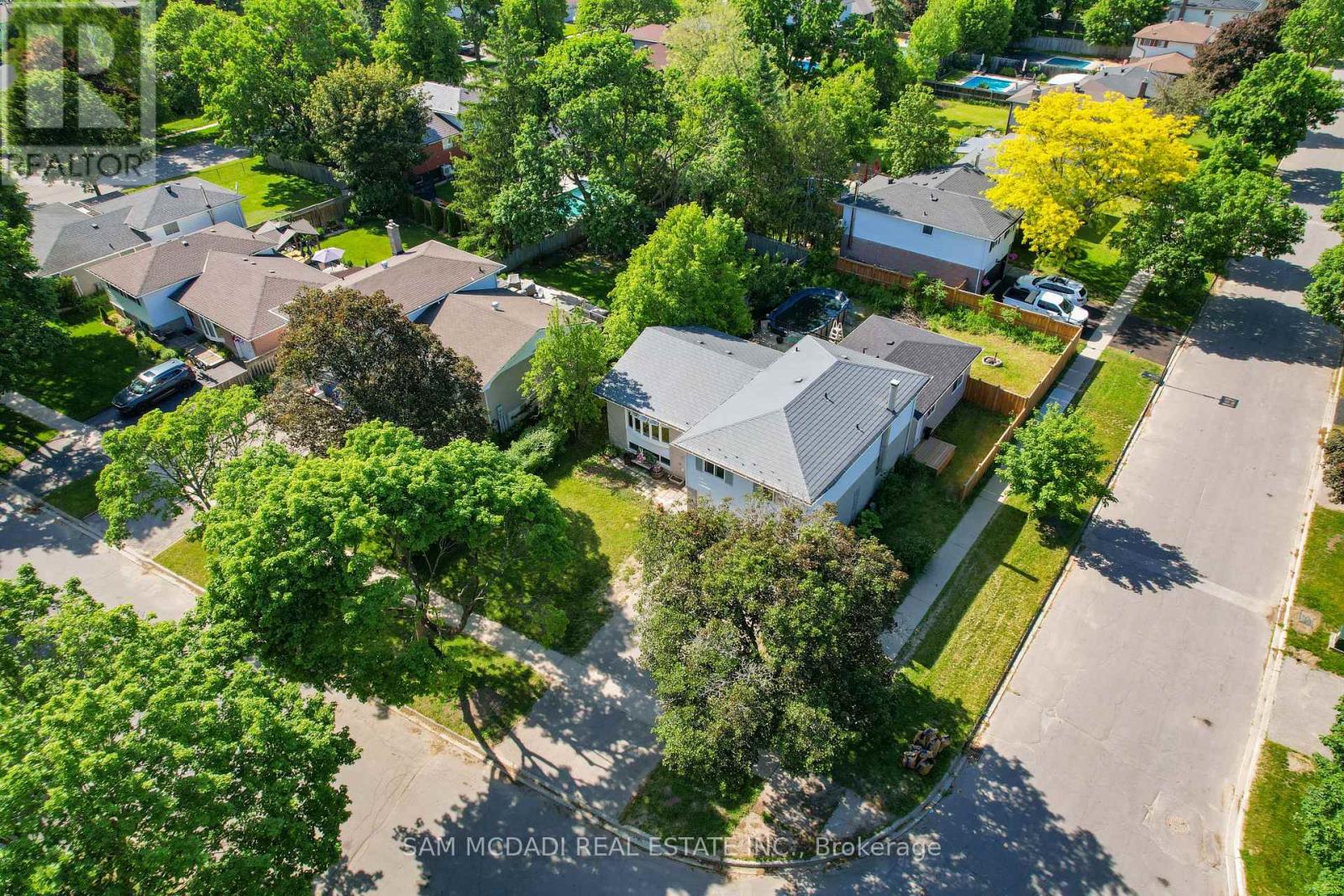 70 BRIAR ROAD - 47