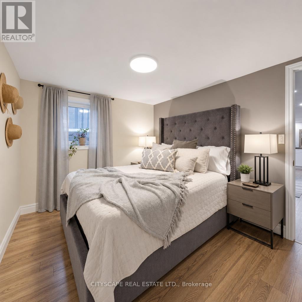 891 CURTIS CRESCENT - 12